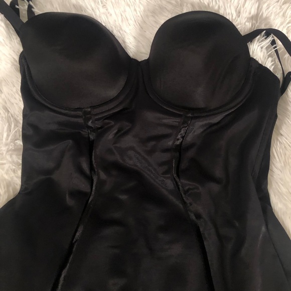 MAIDENFORM Flexees Easy-Up Firm Control Convertible Slip - Picture 11 of 12